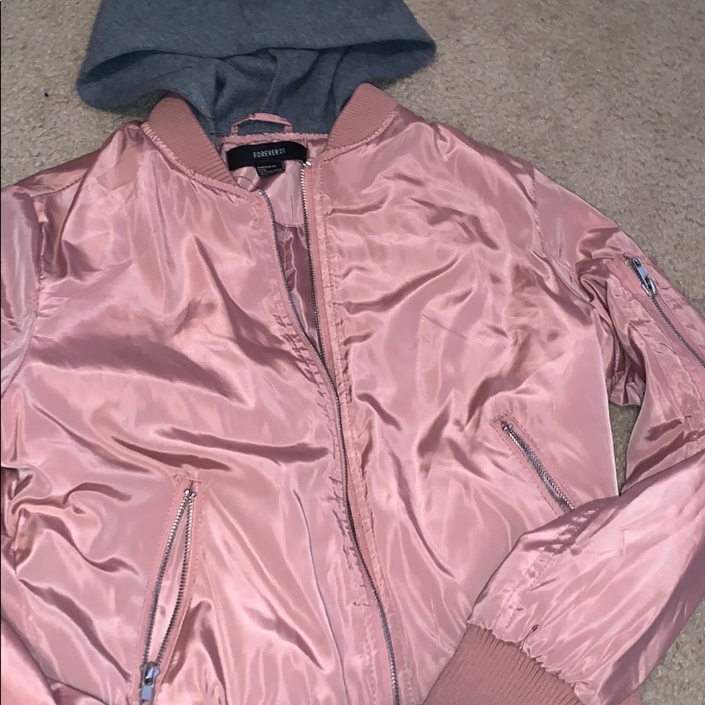 hoodie attached to bomber jacket !!